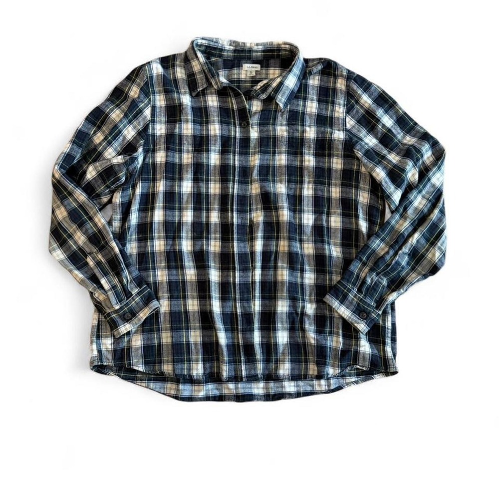 mens like new LL Bean white and blue green plaid button up shirt size L